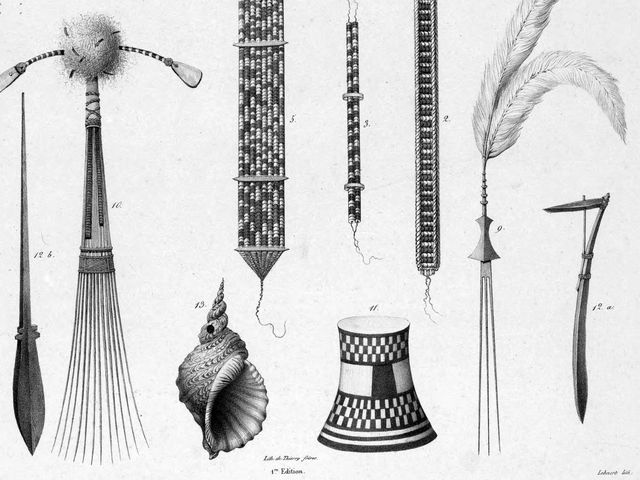 Lithograph of numbered objects drawn as specimens on a pale ground: a comb topped with a fibre tuft and a crossbar, a second comb with two feathers, three long bead necklaces, a conch shell, a flared ear ornament with a checked pattern, and two pointed tattooing instruments.
